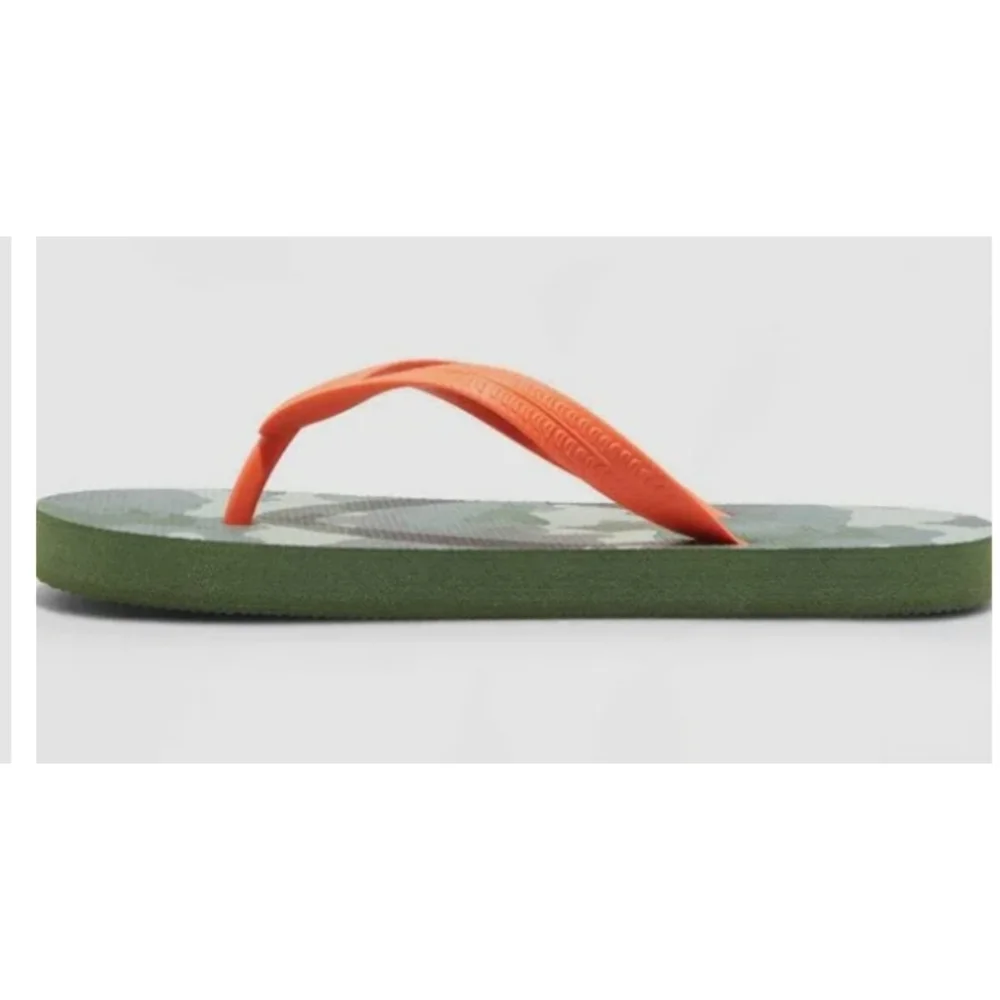 Cat & Jack Youth Sam Slip On Camoflauge Flip Flop